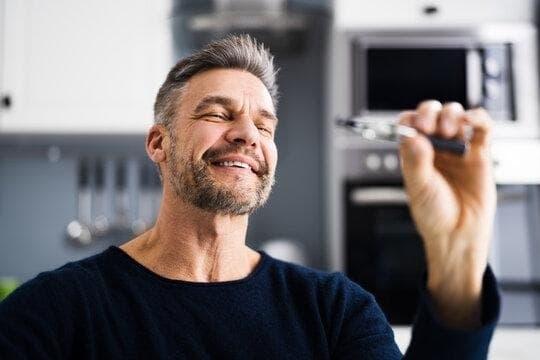 Találd meg az ideális e cigi bolt Szolnok kínálatát, e cigi vásárlási tippek és miért érdemes helyi boltban választani Szolnok környékén