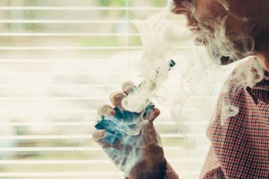 Teljes útmutató az e liquid alap helyes kiválasztásához és biztonságos használatához